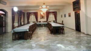 قاعة الطعام في الجناح الشرقي