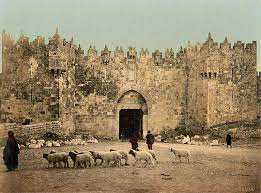باب العامود احد ابواب القدس القديمة واجملها صورة قديمة