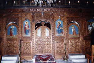 ايقونسطاس كنيسة دير القديس اليان الحمصي الارثوذكسي