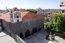 الساعة العمومية من برجها في كاتدرائية الاربعين الارثوذكسية في حمص