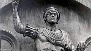 الامبراطور ثيوذوسيوس الكبير الذي حرم الوثنية وجعل المسيحية دين الدولة الرومانية
