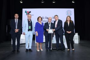 تكريم د. جوزيف زيتون في ختام المؤتمر