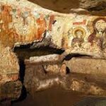 الدياميس او الكاتومبات… (Ad Catacumbas)